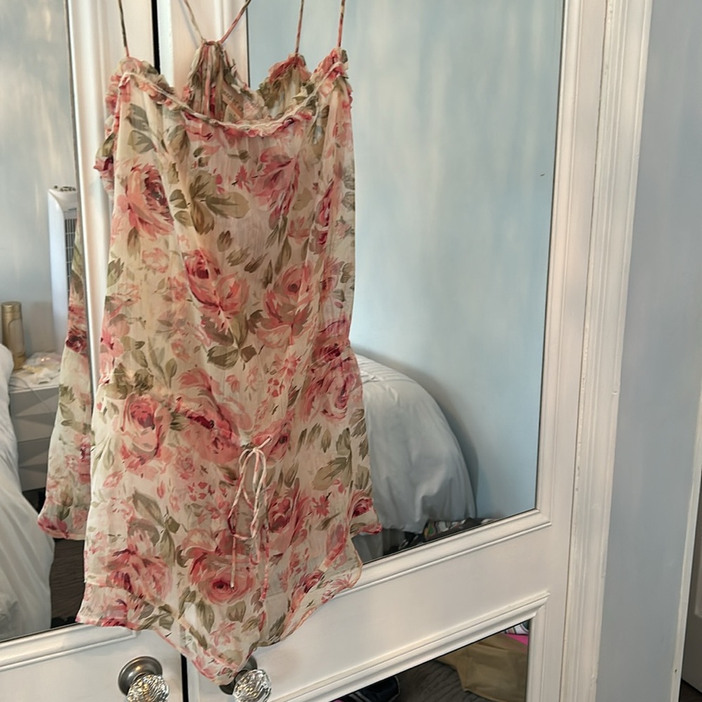 Floral Romper - Picture 7 of 7